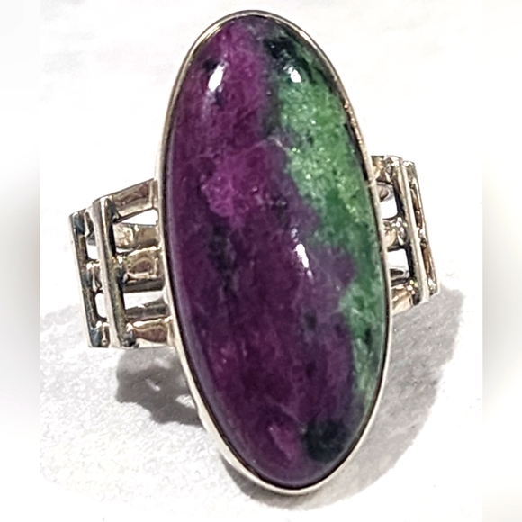 Jewelry - Ruby In Zoisite Sterling Silver Gemstone Ring Sz 8½